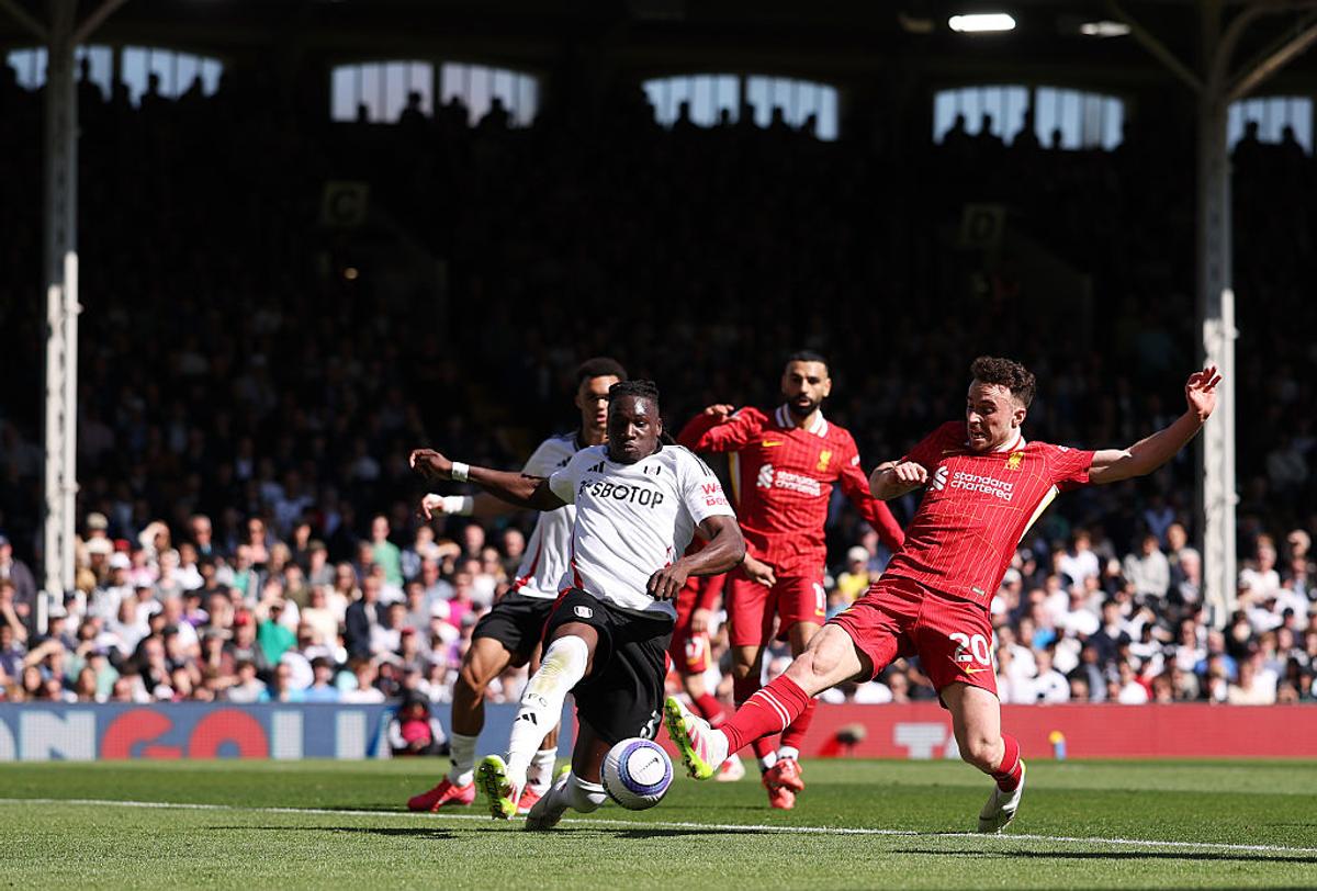 Fulham - Liverpool 3-2 » Șansă irosită! „Cormoranii” pierd al doilea meci din acest campionat, dar rămân lideri autoritari