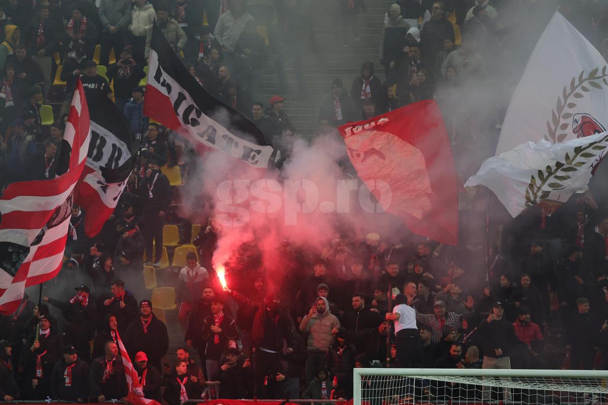 Imagini din Rapid - Dinamo / 6 aprilie 2025