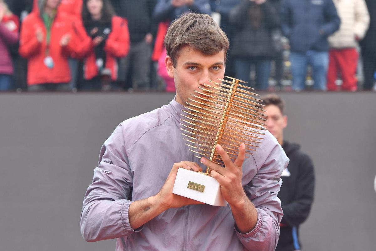 Flavio Cobolli este noul campion de la Țiriac Open » Primul italian care se impune la București a cucerit întâiul titlu ATP al carierei
