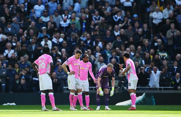 Final de drum! Prima echipă retrogradată matematic din Premier League