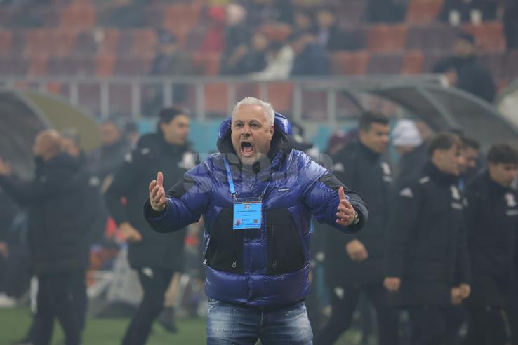 Marius Șumudică după deschiderea de scor din Rapid - Dinamo / Foto: Ionuț Iordache GSP