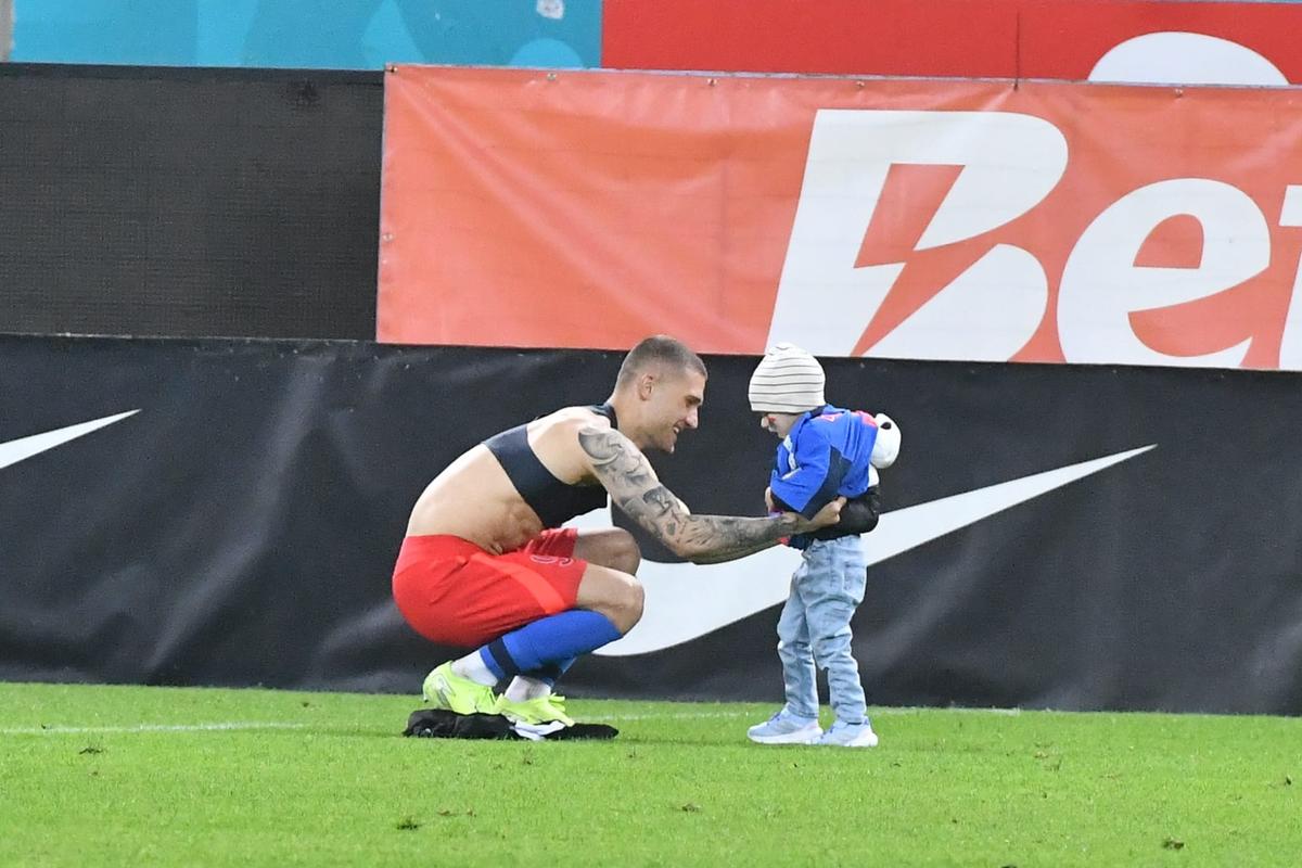 Gestul de suflet al lui Bîrligea, surprins de fotoreporterul GSP după victoria FCSB-ului