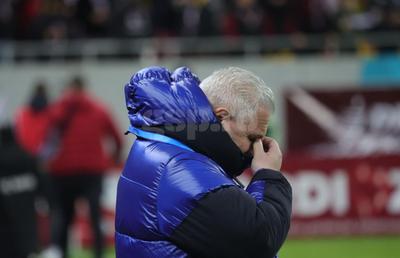 Marius Șumudică, în lacrimi la derby-ul dintre Rapid și Dinamo » Ce l-a emoționat pe tehnicianul giuleștenilor