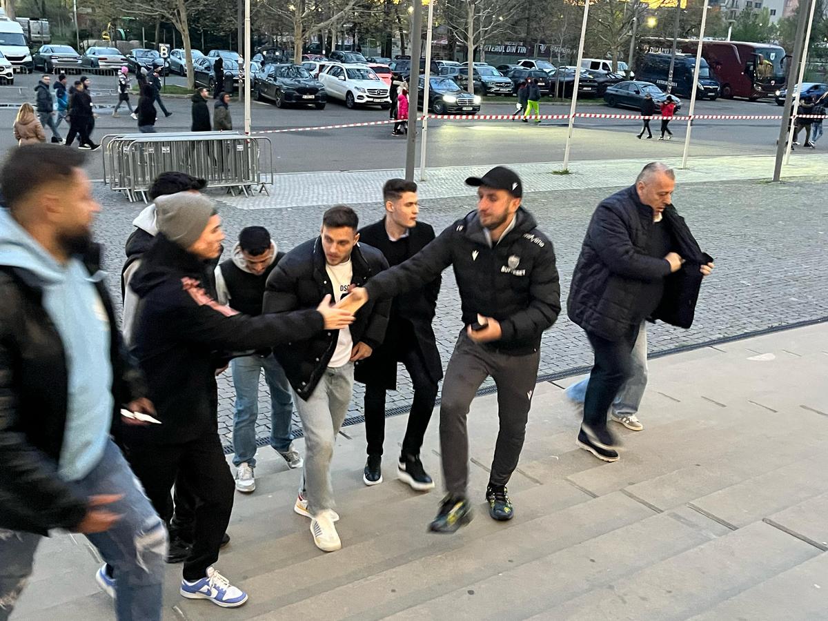 Cum a apărut Astrit Selmani la Rapid - Dinamo