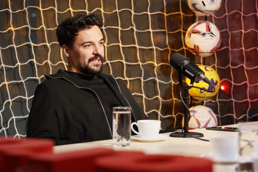 Adrian Petre, la podcastul GSP „2 la 1”, foto: Ionuț Iordache (GSP.ro) Adrian Petre, declarații tulburătoare: „Am fost la psihiatru, la nebuni”