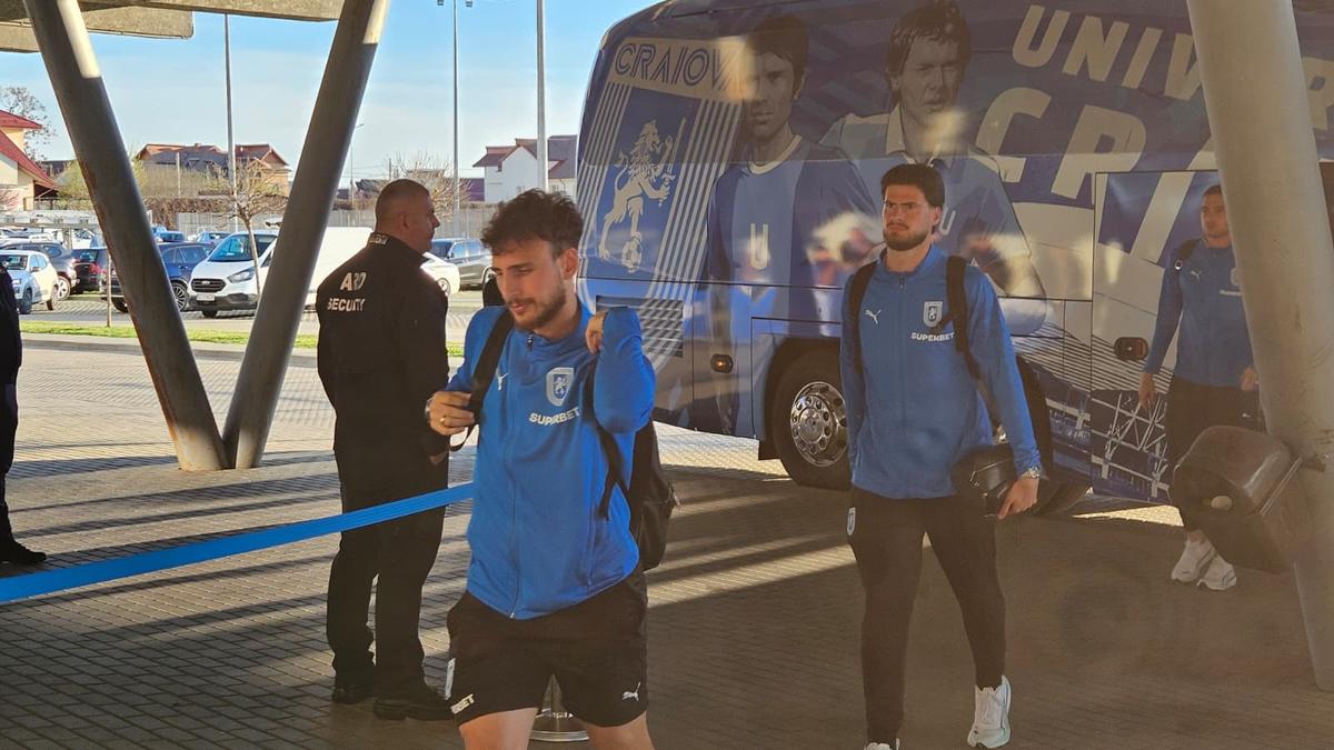 Imagini înainte de Universitatea Craiova - CFR Cluj