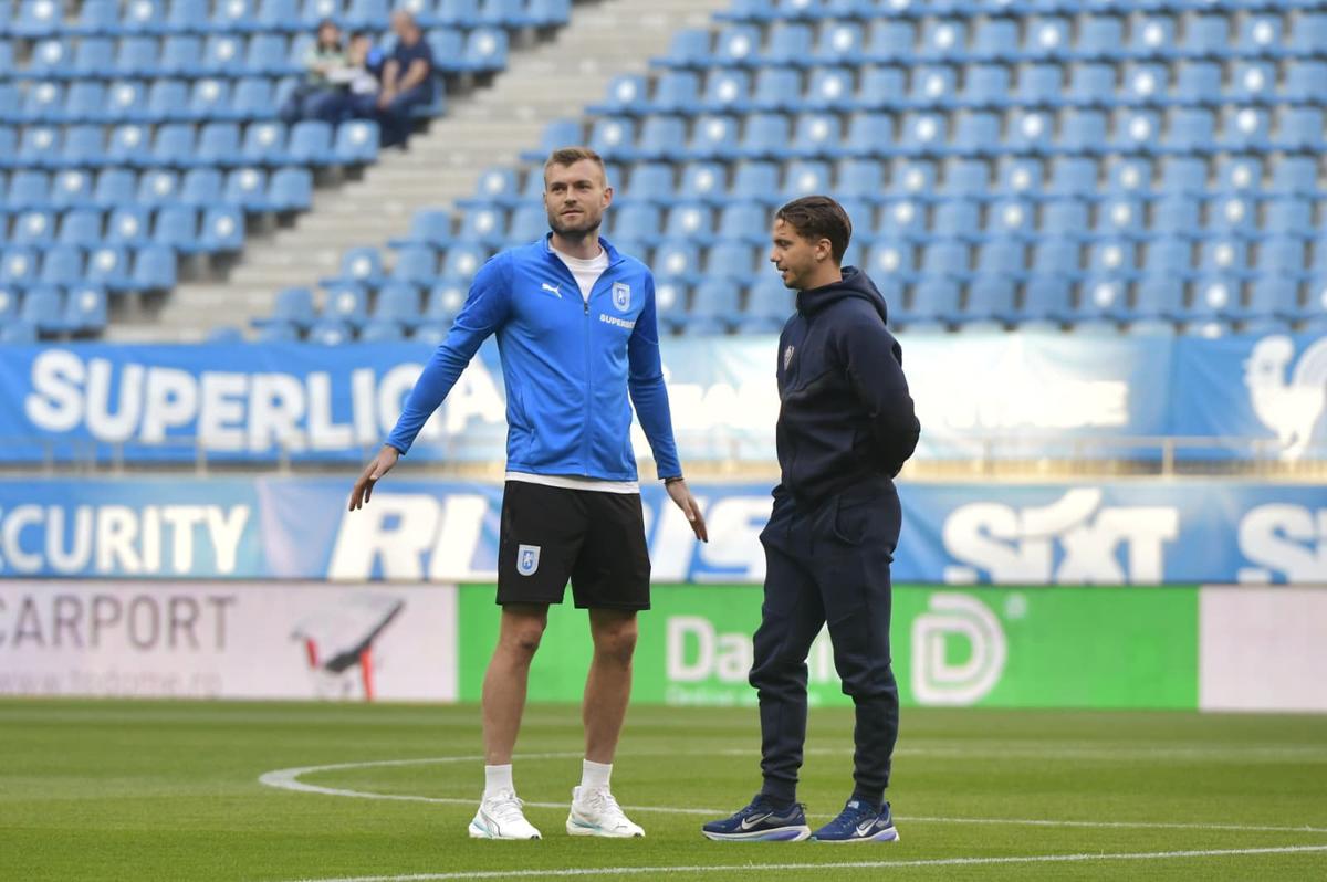 Imagini înainte de Universitatea Craiova - CFR Cluj