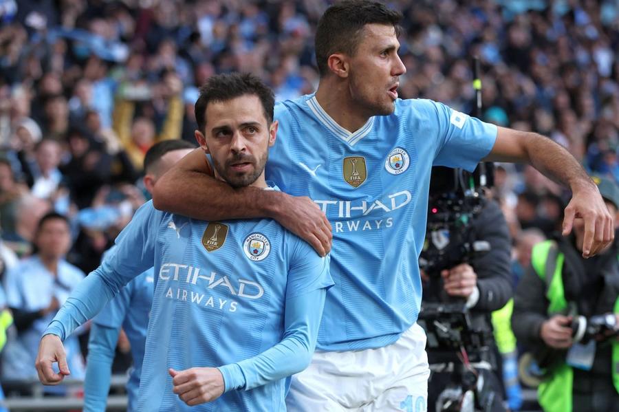 Bernardo Silva și Rodri, doi dintre jucătorii care au reprezentat-o pe Manchester City la CM 2026 / Foto: Imago Images Scrisoarea lui Rodri la despărțirea de Manchester City: „Dragă Pep, mintea mea n-a putut suporta toate ideile!”