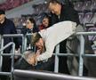 Cristiano Bergodi, revedere cu un fost elev la finalul meciului dintre Rapid și Universitatea Cluj / foto: Ionuț Iordache GSP