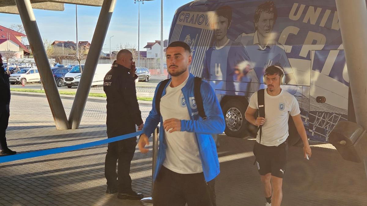 Imagini înainte de Universitatea Craiova - CFR Cluj