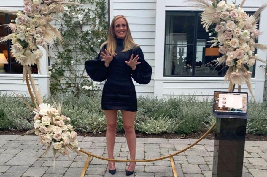 Adele la 32 de ani // sursă foto: Instagram @ adele Cântăreața Adele, protagonista unei schimbări uluitoare! Cum arată la 32 de ani, după ce a slăbit aproape 50 de kilograme