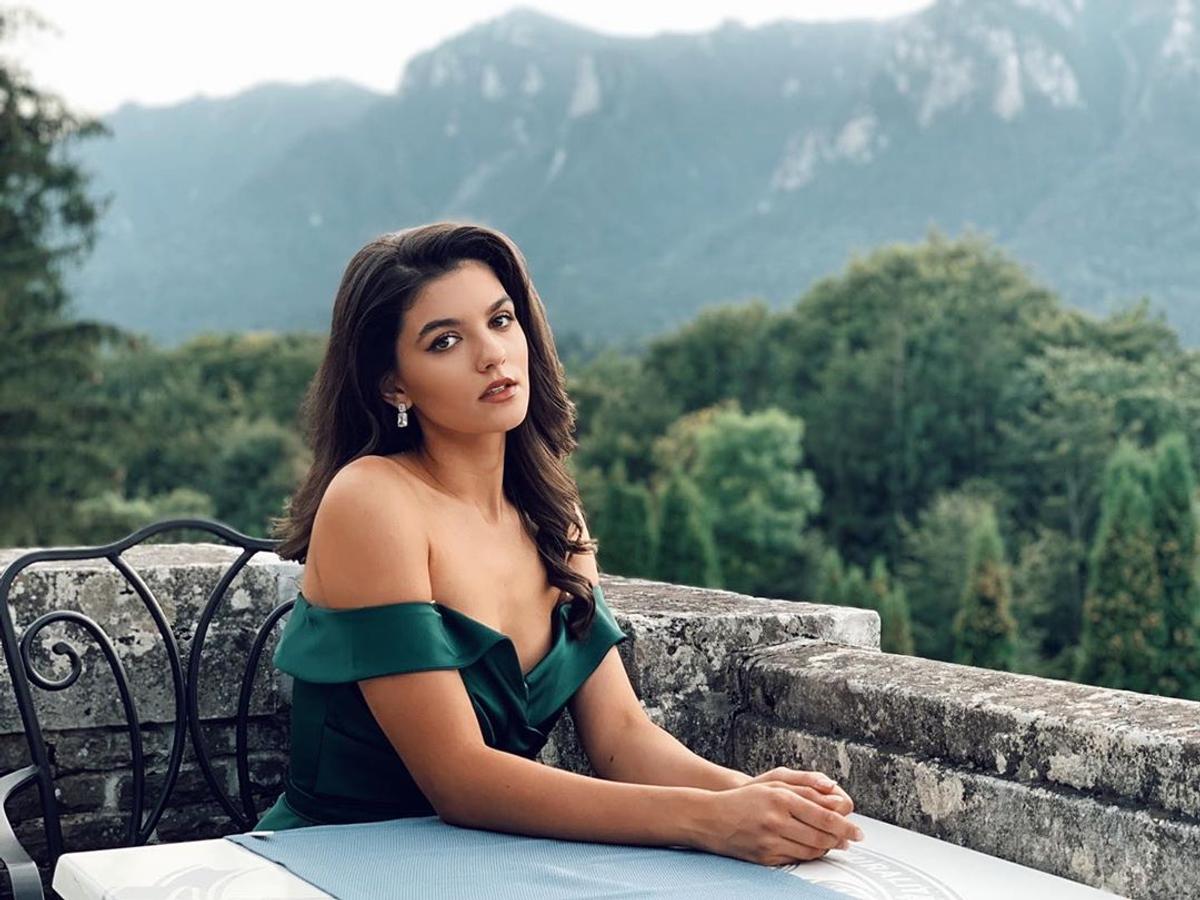 Iubita Adrian Petre