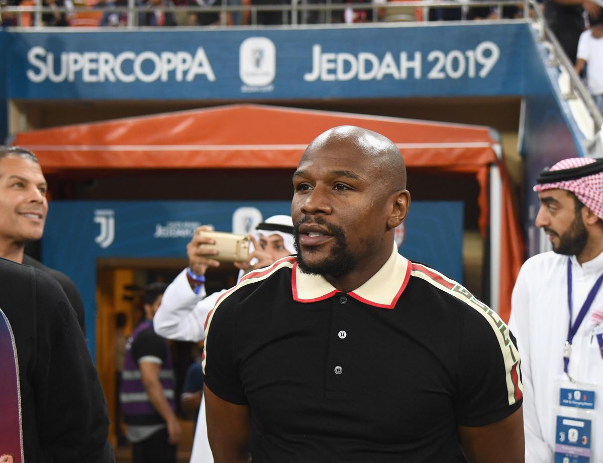 Floyd Mayweather, scandal cu fratele viitorului său adversar! L-a bătut și l-a amenințat: „O să-l omor pe nenorocitul ăsta”