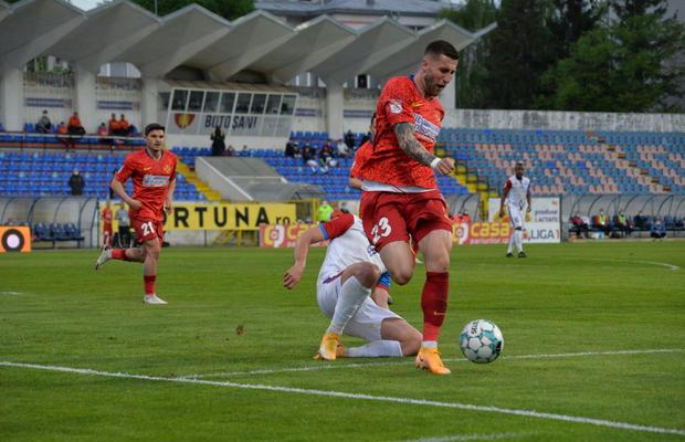 Repetentul din FC Botoșani - FCSB: nota 3 în Gazetă! + Cine a fost cel mai bun de pe teren
