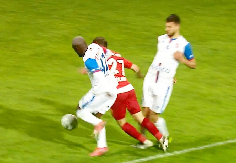 FC Botoșani - FCSB. Tănase poate lua lecții de la Olaru! „Centralul” Cojocaru, păcălit la penalty-ul din a doua repriză