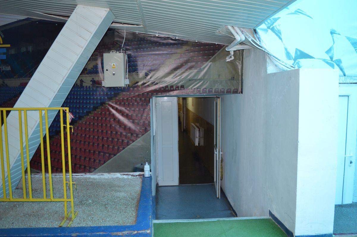 Finală de 7* pe stadion de 3* » GSP a vizitat arena care ar putea găzdui duelul de titlu din Liga 1: „Deja ne sună oamenii că vor câte 1.000 de bilete”