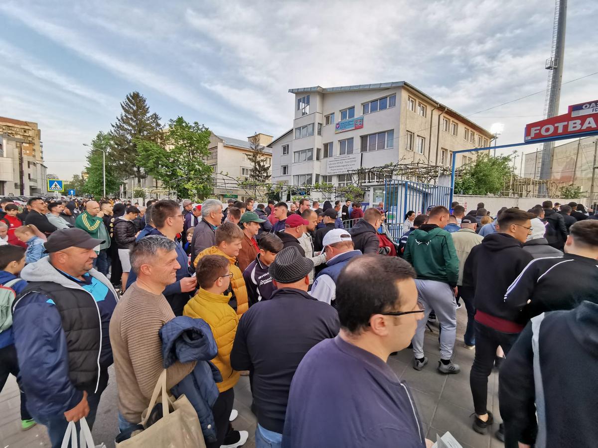 Potecă spre baraj! În inferioritate numerică, Dinamo câștigă thrillerul cu 5 goluri de la Botoșani