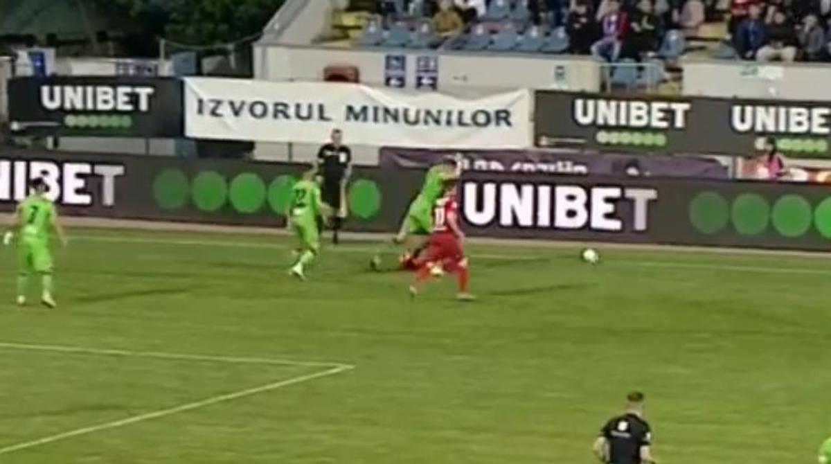 FOTO Botoșani - Dinamo, roșu Pierret 06.05.2022