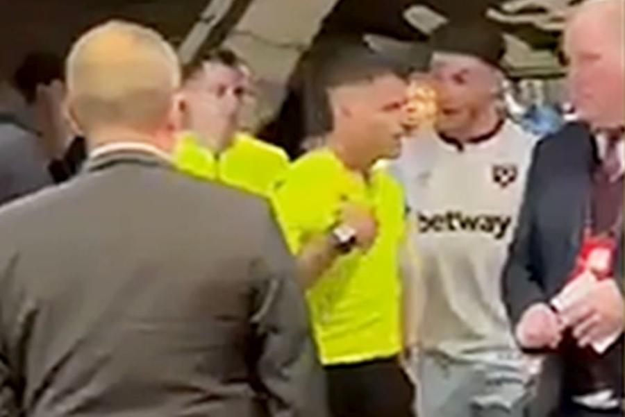 Ieșire necontrolată a lui Declan Rice la adresa arbitrului: „Probabil ai fost plătit. Corupție nenorocită!”