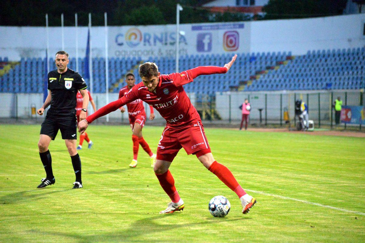 Potecă spre baraj! În inferioritate numerică, Dinamo câștigă thrillerul cu 5 goluri de la Botoșani