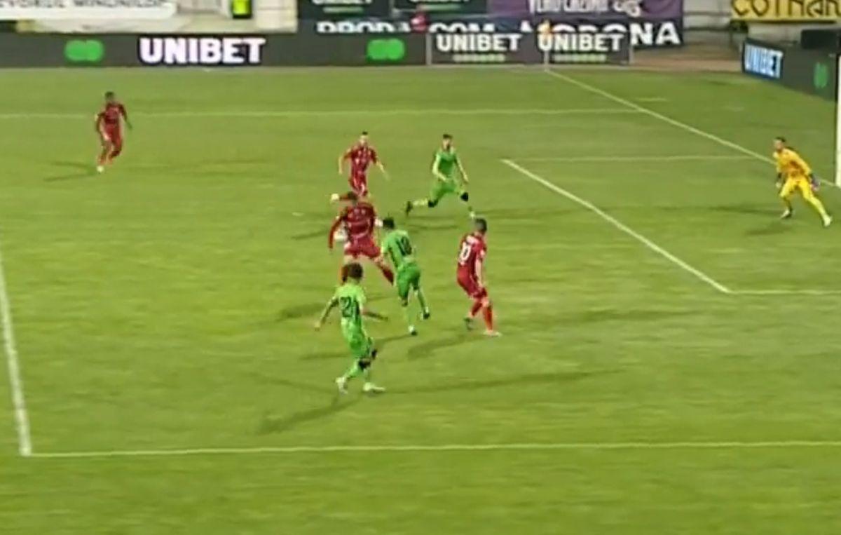 FOTO Botoșani - Dinamo, posibil penalty la Șeroni 06.05.2022