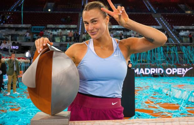 Aryna Sabalenka, noua „regină” de la Madrid! A învins-o pe Iga Swiatek după o finală de excepție!