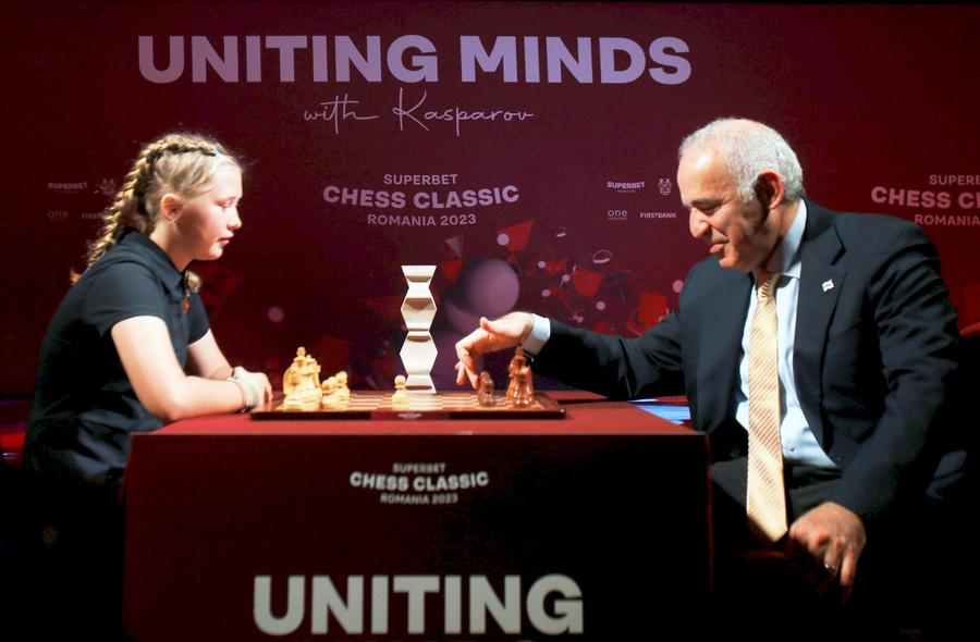 E inteligența artificială un pericol pentru omenire? Opinia genialului șahist Garry Kasparov: „Mă uit la filme de Hollywood, dar nu sunt spălat pe creier”