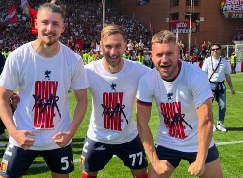 Radu Drăgușin, Denis Drăguș și George Pușcaș au promovat cu Genoa în Serie A