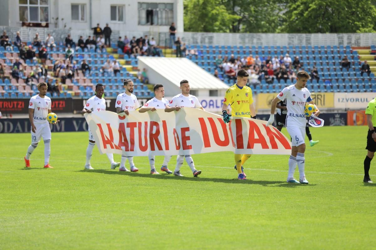 O nouă „fentă” în SuperLigă! A semnat al doilea antrenor deghizat în fața FRF