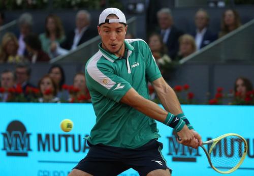 Jan-Lennard Struff în acțiune la Madrid Foto Imago