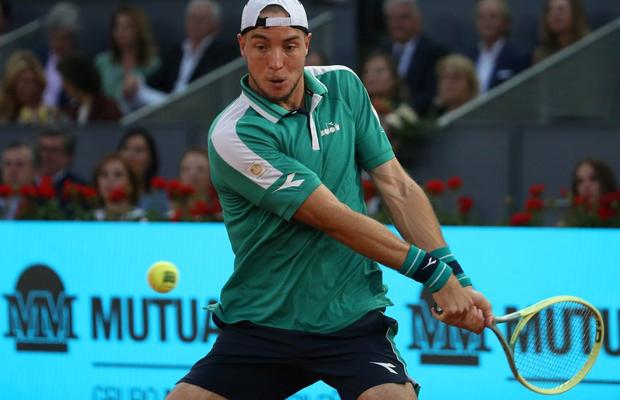 El e primul lucky loser ajuns într-o finală Masters 1000 » Ce obiecte nu lipsesc niciodată din bagajul său
