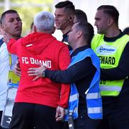 Gestul lui Iulian Mihăescu / FOTO: Cristi Preda (GSP)