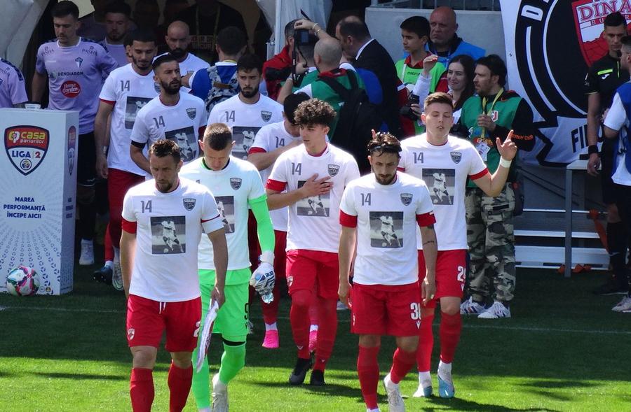 7 detalii de la Dinamo - Unirea Dej 0-0 » Probleme serioase pentru un titular, discuție Patriche - suporteri + anunțul legat de Steaua, făcut la finalul meciului