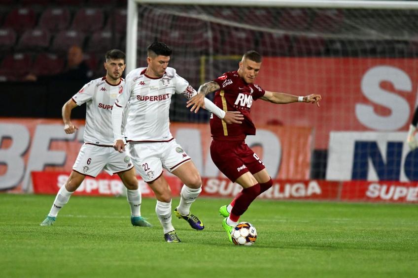 Cristi Săpunaru (centru) în CFR Cluj - Rapid 3-2