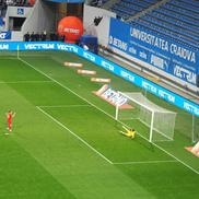 Penalty ratat de Olaru în Craiova - FCSB/ FOTO Ionuț Iordache (GSP)