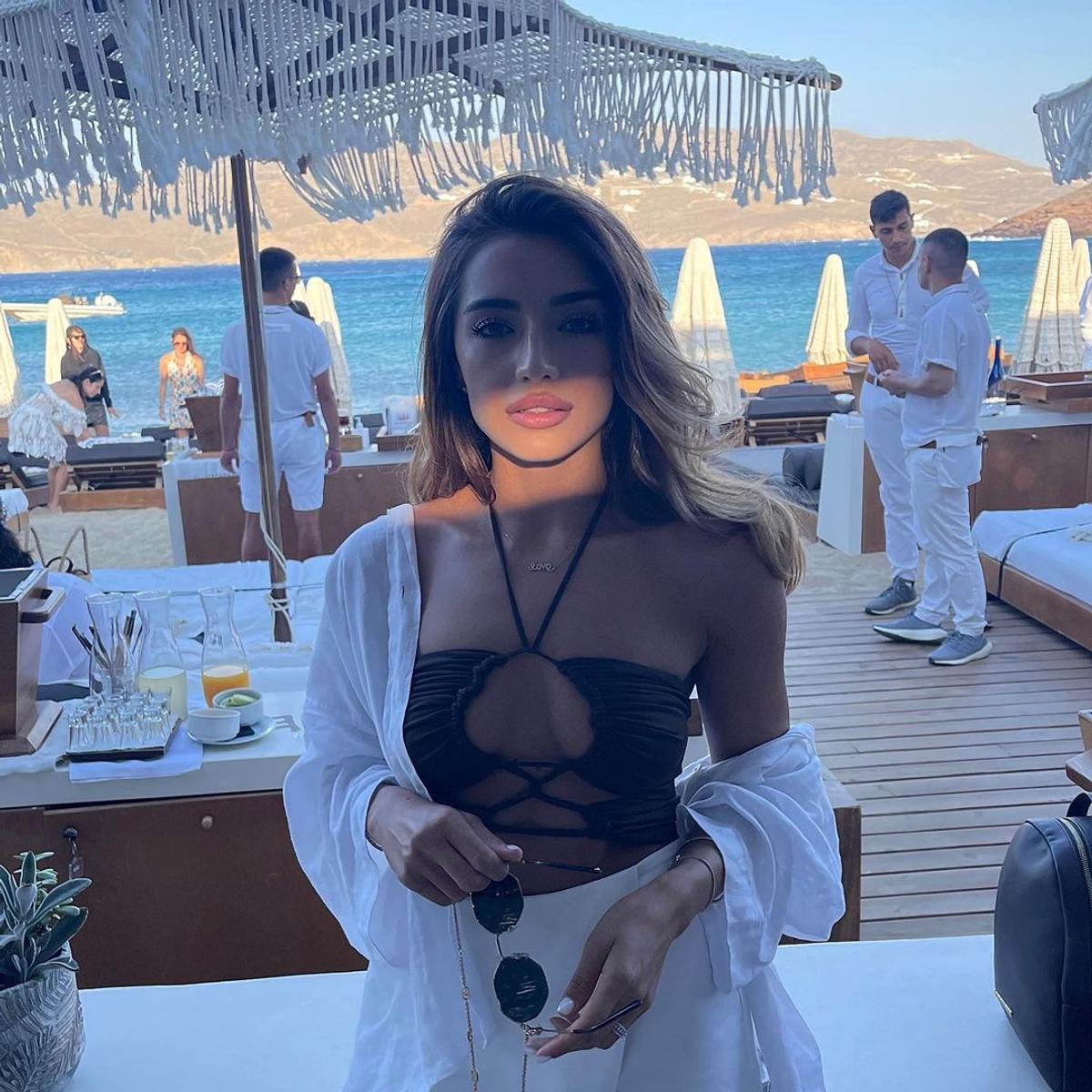 Alexandra Ionela - iubita Dennis Man