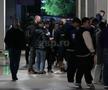 Nebunie în centrul orașului, aproape de miezul nopții: au sărbătorit promovarea în ploaie, cu zeci de torțe! Imaginile momentului