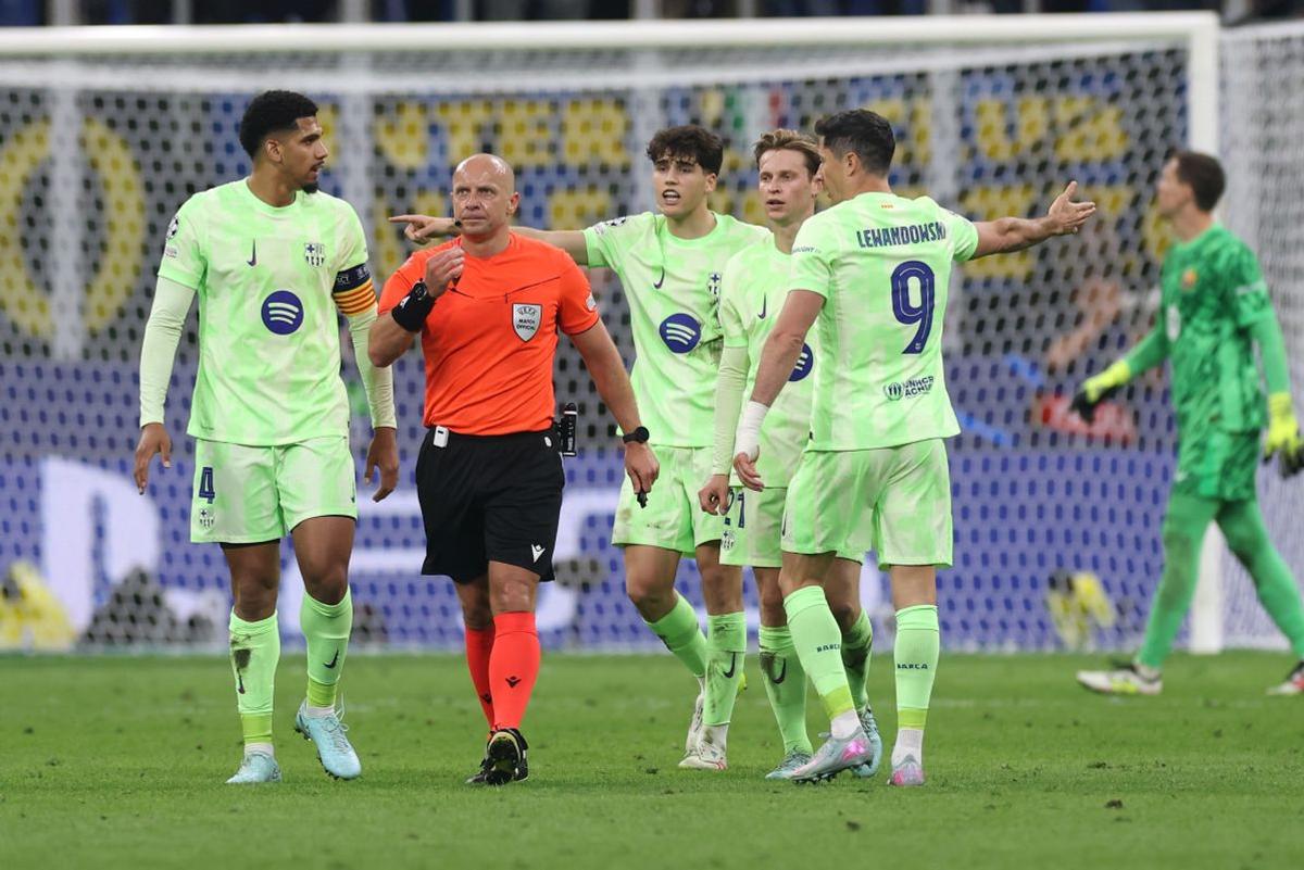 Jucătorul Barcelonei îl scoate vinovat pe Marciniak după eliminarea din semifinalele Ligii Campionilor: „Cu toții știm ce s-a întâmplat cu acest arbitru”