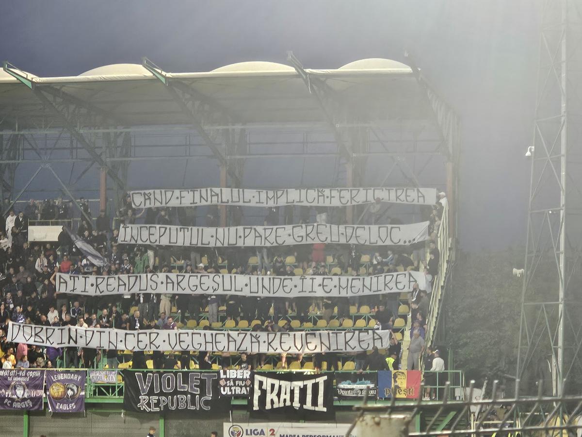 Cum a promovat FC Argeș? 3 oameni de bază dezvăluie rețeta revenirii în Superligă: „Stadionul va fi prea mic pentru noi în Liga 1”