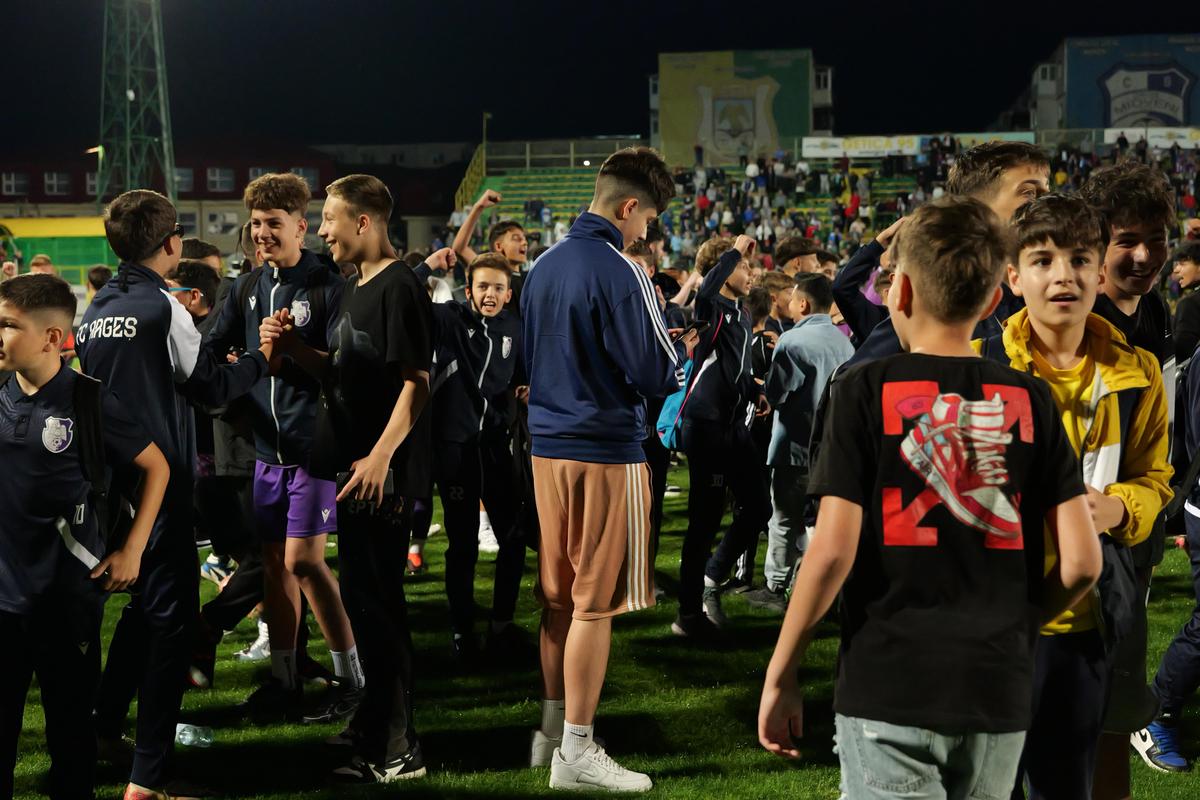 Sărbătoare la Mioveni, după ce FC Argeș a promovat