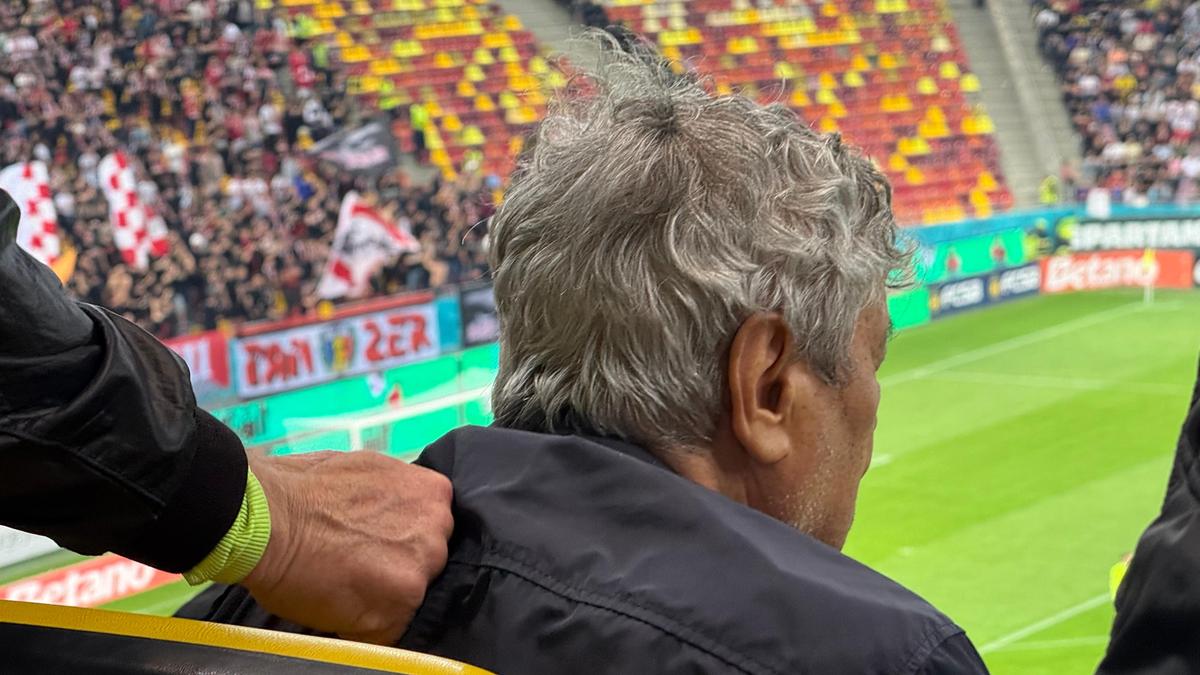 Momente inedite pe Arena Națională, cu Mircea Lucescu în prim-plan! Selecționerul a beneficiat de masaj pe toată durata meciului FCSB - Dinamo