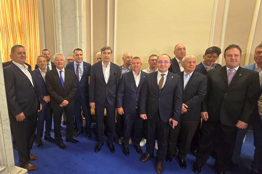 Steaua '86 a răspuns invitației AUR de omagiere la Camera Deputaților