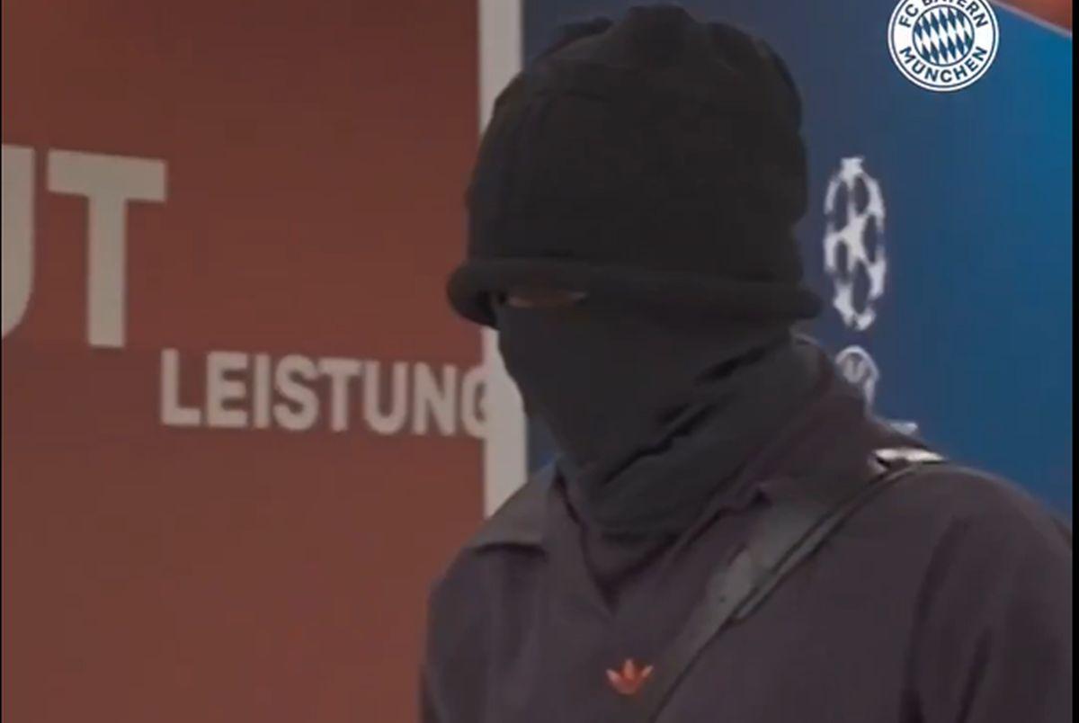Apariție incredibilă a titularului din Bayern - PSG » Îl recunoști?