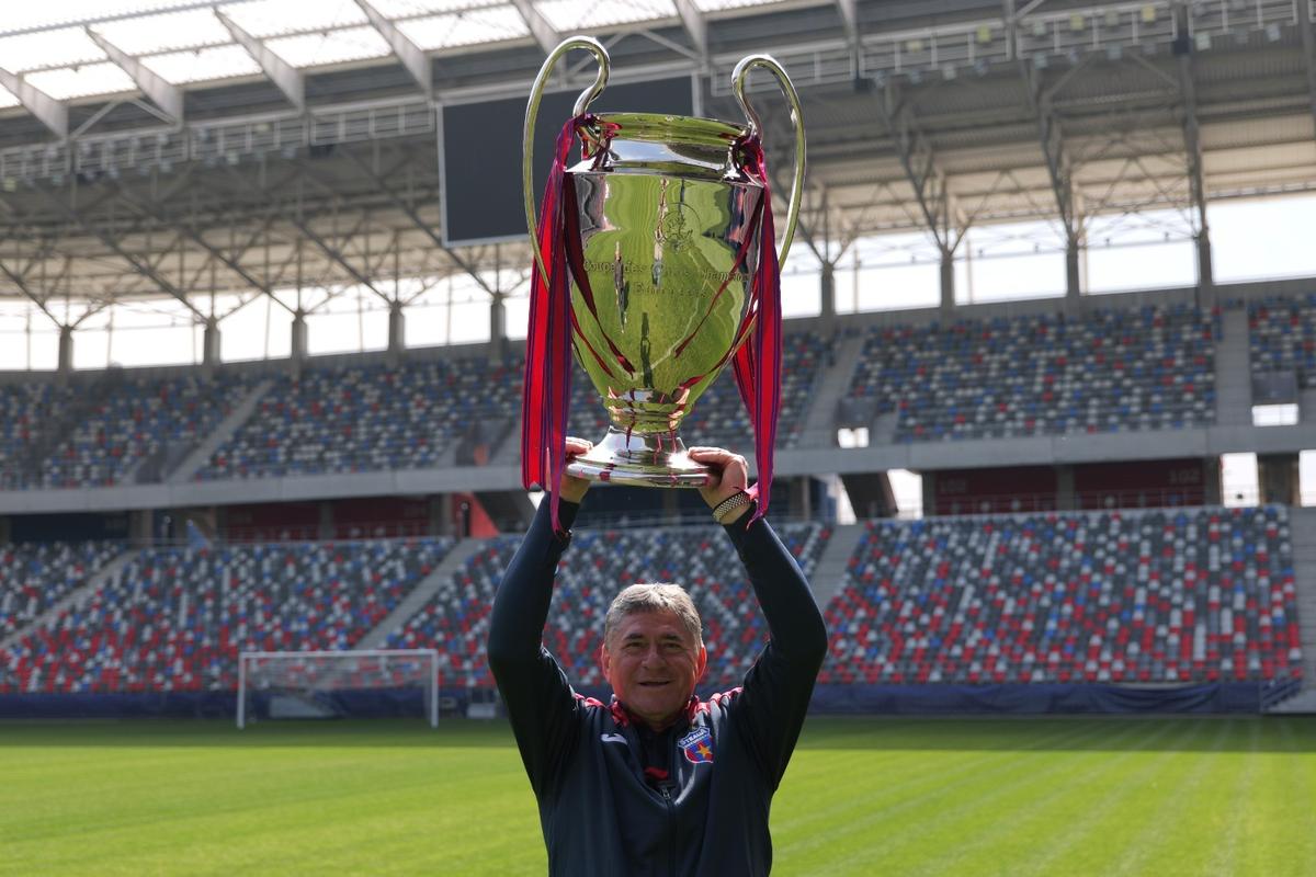 „Ce bucurie era în Ghencea după Cupa Campionilor, ce tristețe e acum!” » Ștefan Iovan, căpitanul de la Sevilla: „Unii mai încearcă și azi să ne ciuntească istoria”