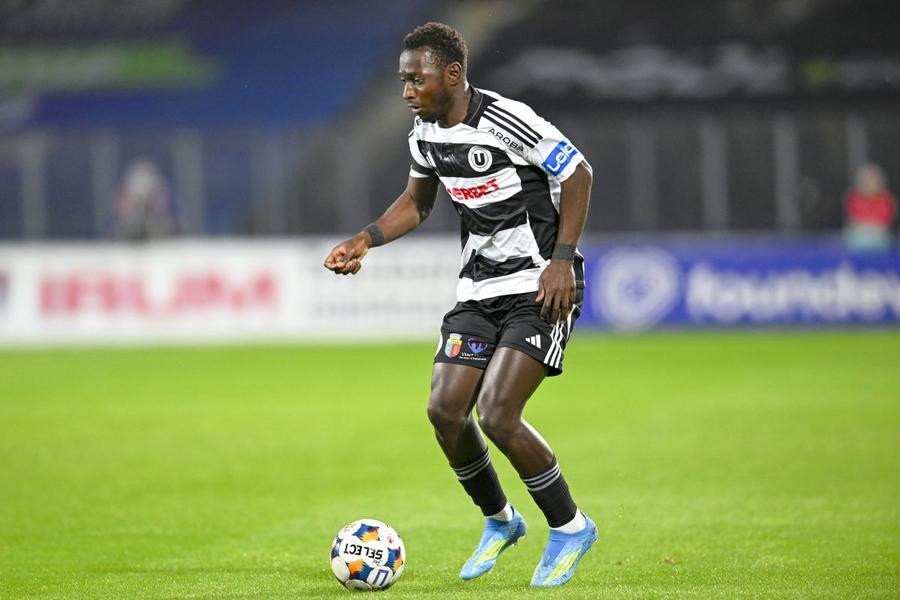 - Oucasse Mendy, extremă stânga U Cluj/ FOTO Imago Images Gică Hagi, impresionat de un jucător din Superliga: „După 7 minute am zis: «Hai să-l luăm!»”