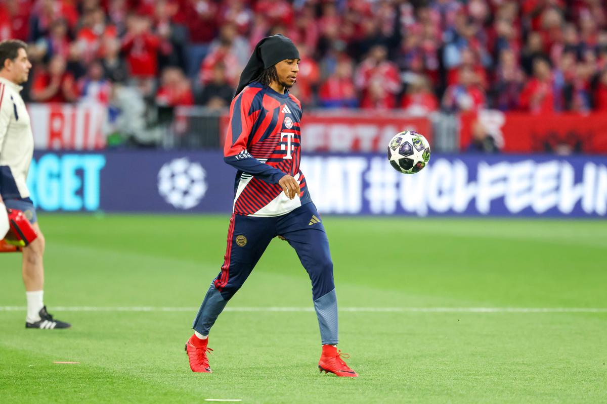 Apariție incredibilă a titularului din Bayern - PSG » Îl recunoști?