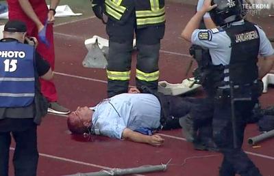 Fanul lui U Cluj care a lovit un jandarm cu scaunul, pedepsit dur de Tribunal! Condamnat la 7 ani și 6 luni de închisoare