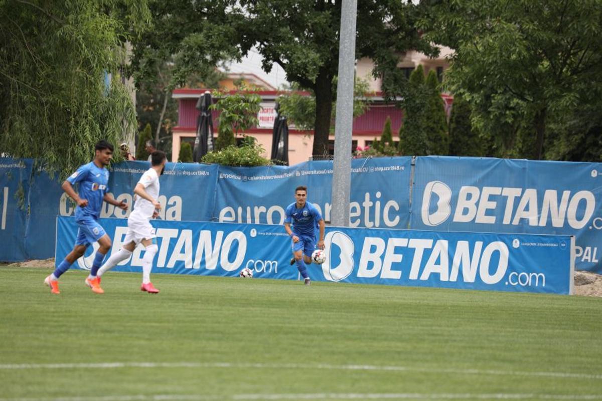 Universitatea Craiova - Viitorul 0-3, 2-1