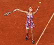 Roland Garros se joacă pe GSP.ro » Ținute icon la Paris: decolteul lui Mary Pierce, dantela lui Venus, Serena în catsuit și Wawrinka în șortul-pijama
