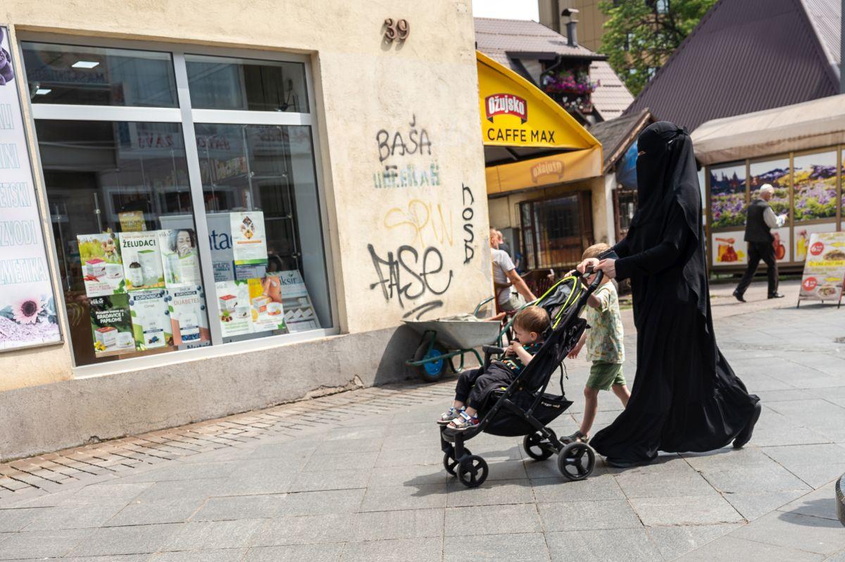 Corespondență din Zenica, înainte de Bosnia - România